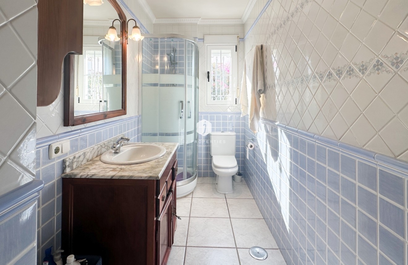 Tweedehands - Villa -
La Mata - Costa Blanca