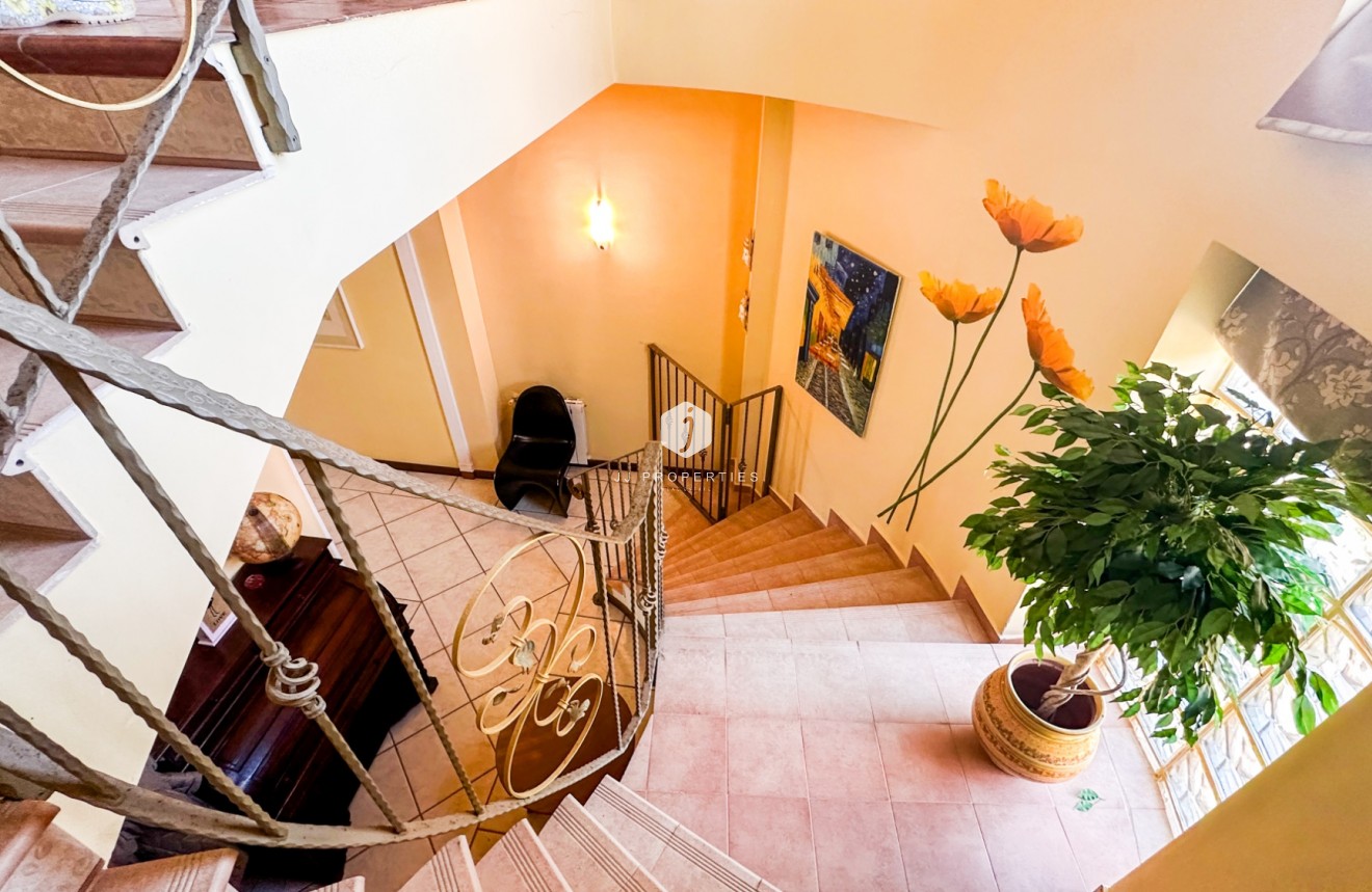 Tweedehands - Villa -
La Mata - Costa Blanca