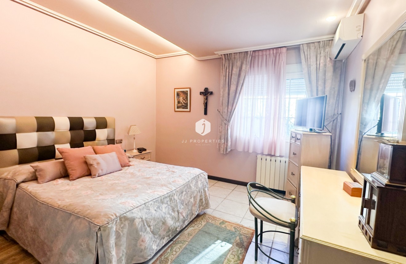 Tweedehands - Villa -
La Mata - Costa Blanca