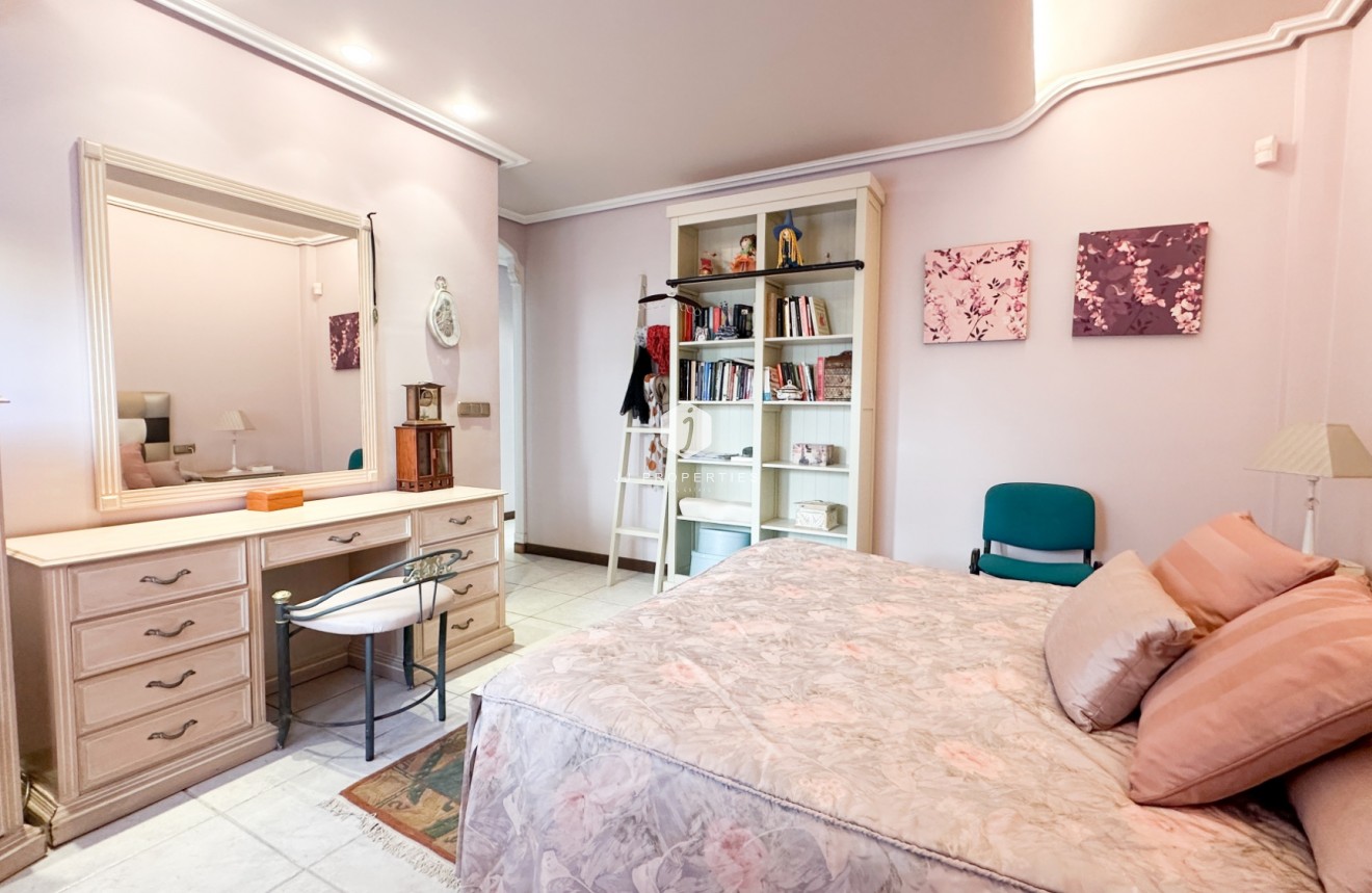 Tweedehands - Villa -
La Mata - Costa Blanca