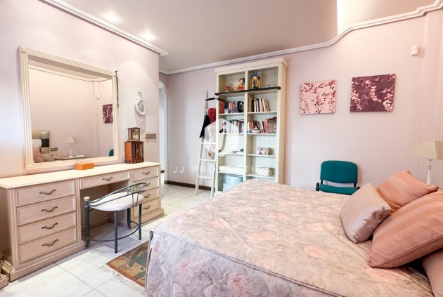 Tweedehands - Villa -
La Mata - Costa Blanca