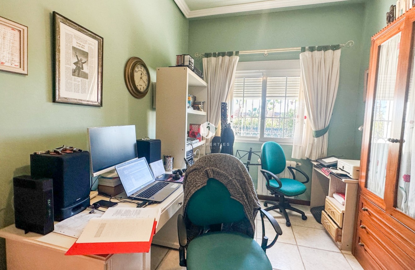 Tweedehands - Villa -
La Mata - Costa Blanca