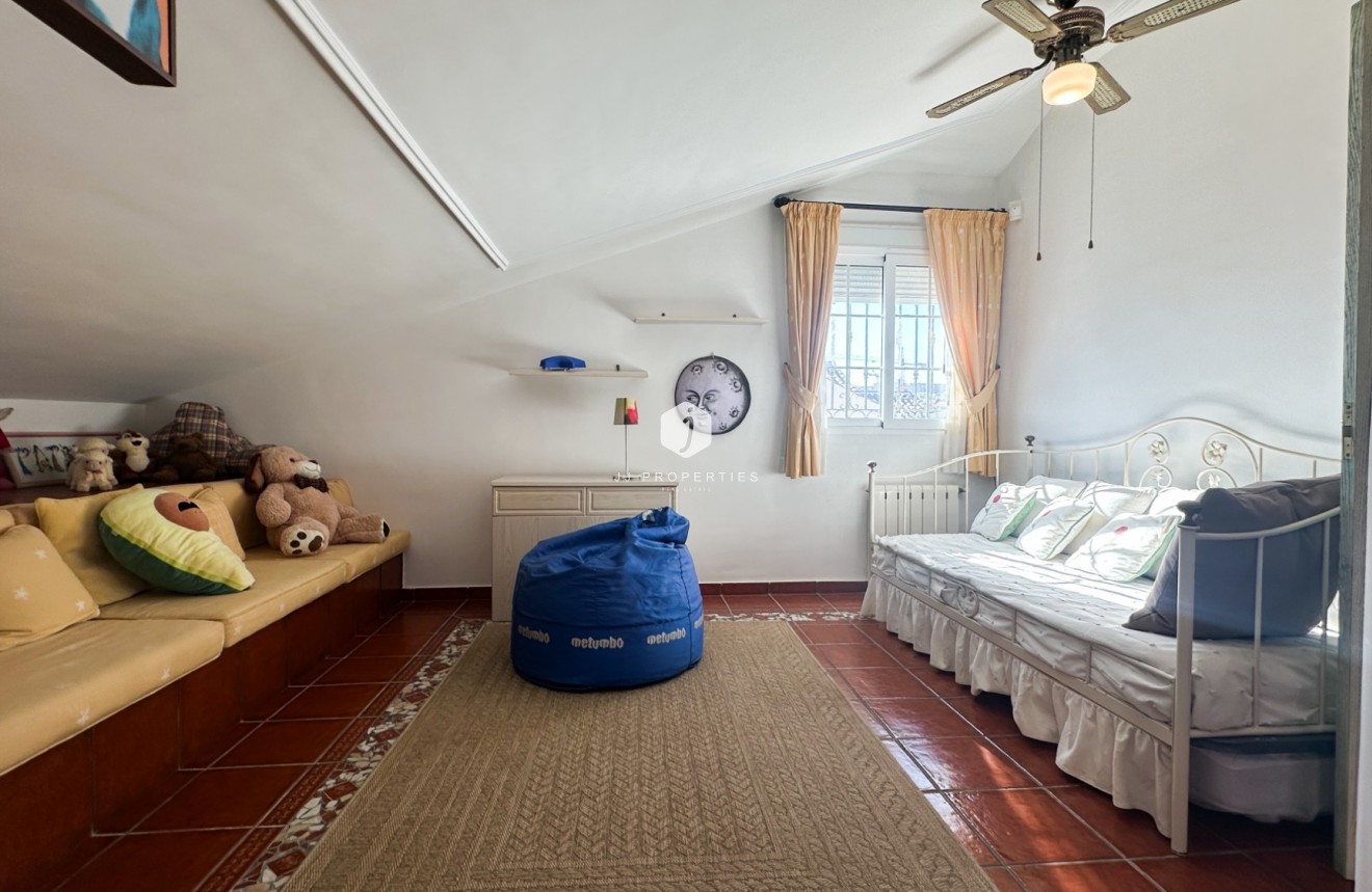 Tweedehands - Villa -
La Mata - Costa Blanca