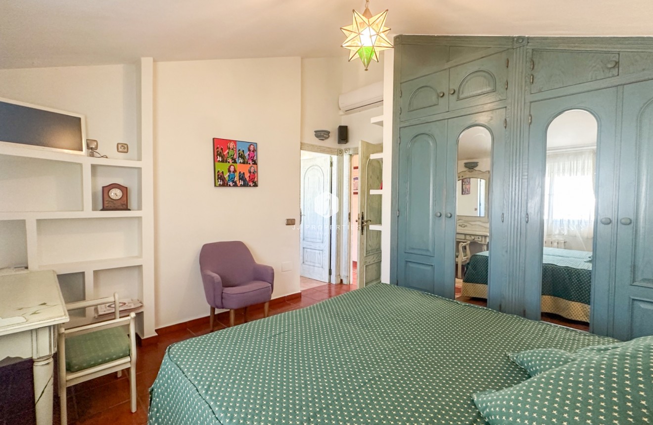 Tweedehands - Villa -
La Mata - Costa Blanca