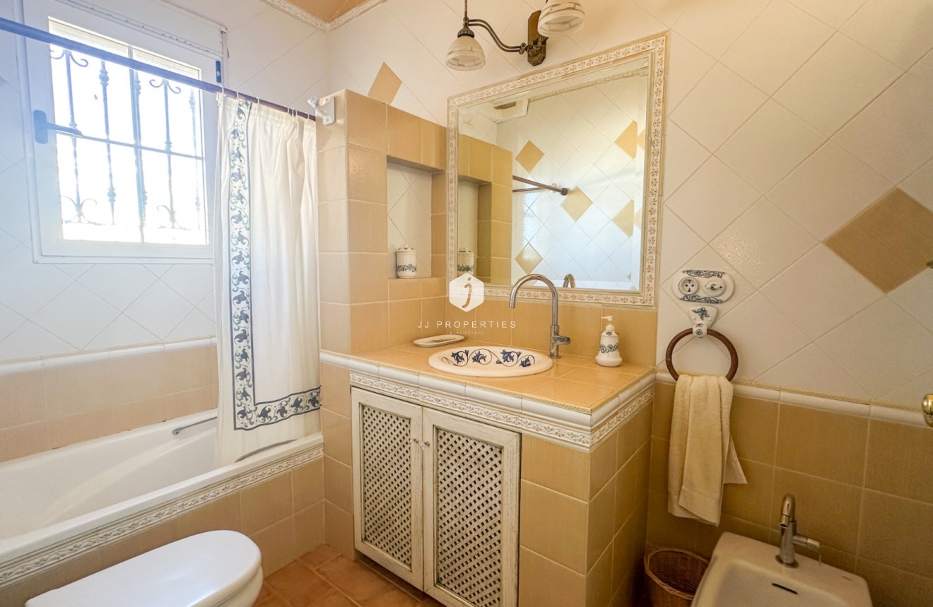 Tweedehands - Villa -
La Mata - Costa Blanca