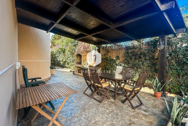 Tweedehands - Villa -
La Mata - Costa Blanca