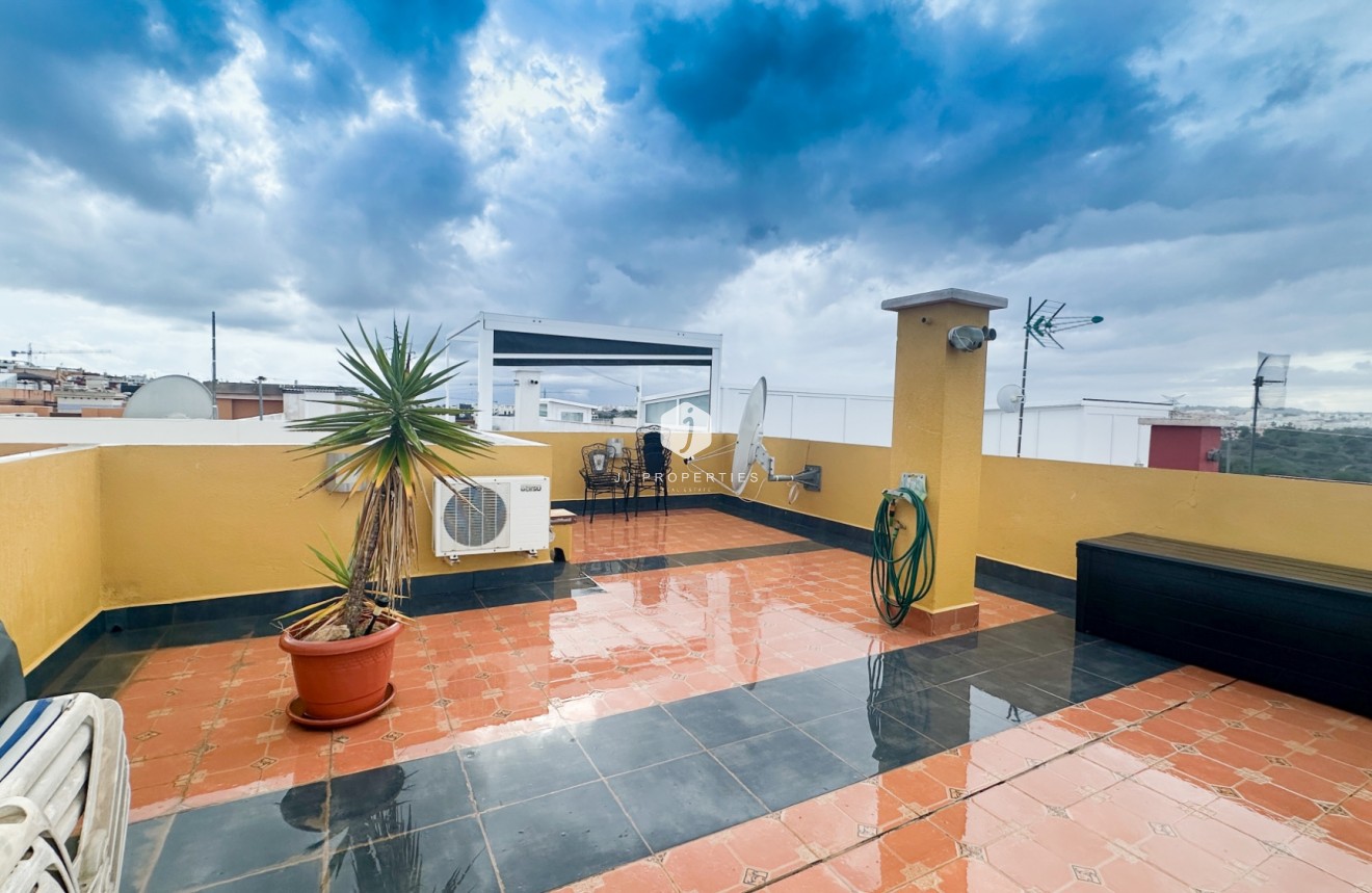 Aus zweiter Hand - Wohnung -
Orihuela Costa - Costa Blanca