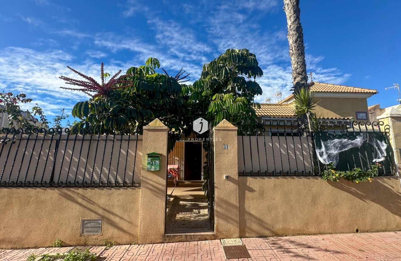 Tweedehands - Chalet -
Torrevieja - Costa Blanca