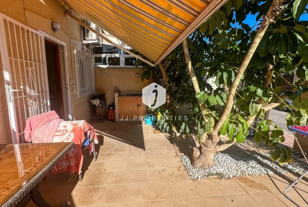 Tweedehands - Chalet -
Torrevieja - Costa Blanca