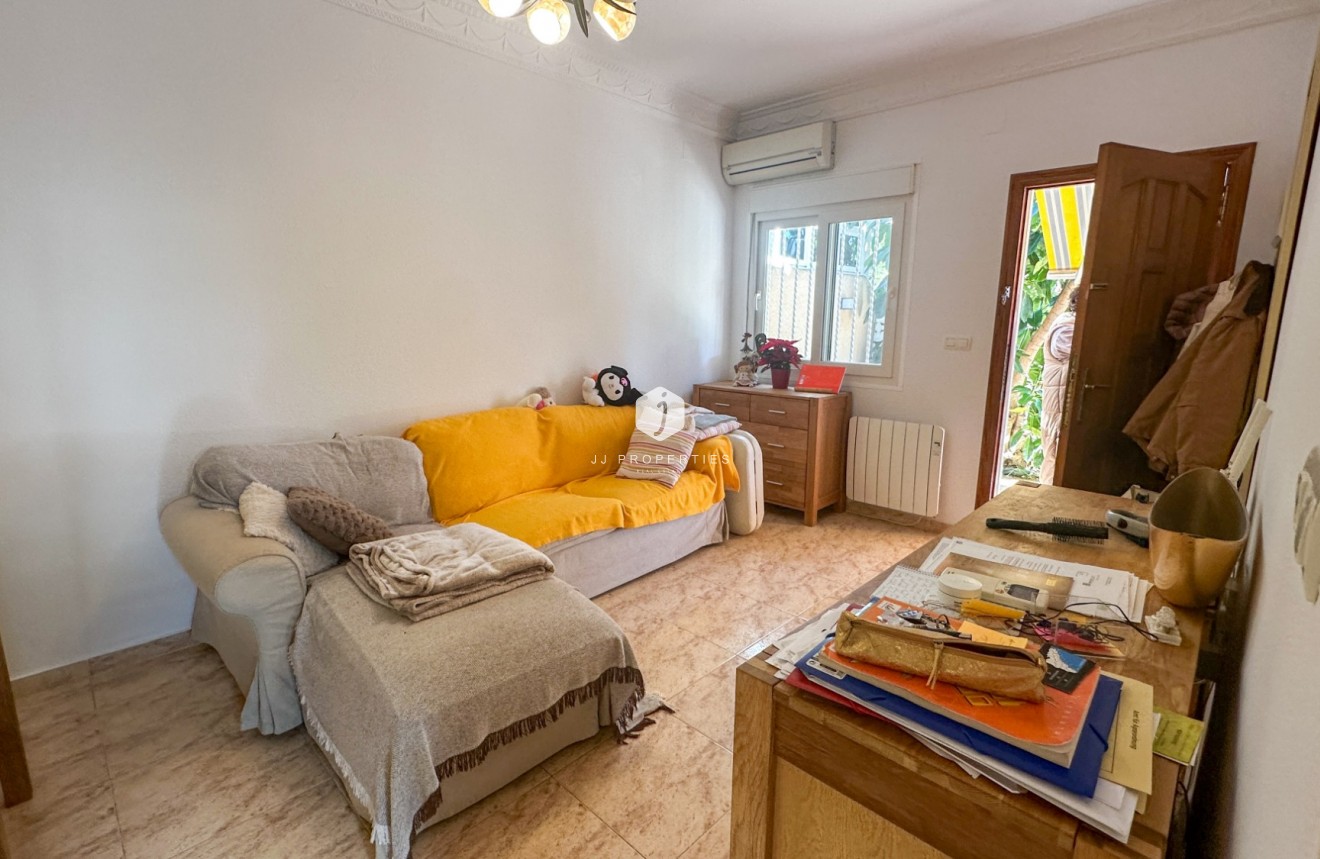 Tweedehands - Chalet -
Torrevieja - Costa Blanca