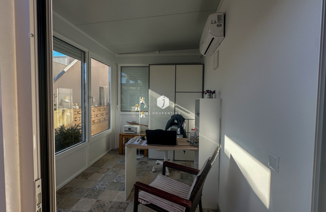 Tweedehands - Chalet -
Torrevieja - Costa Blanca