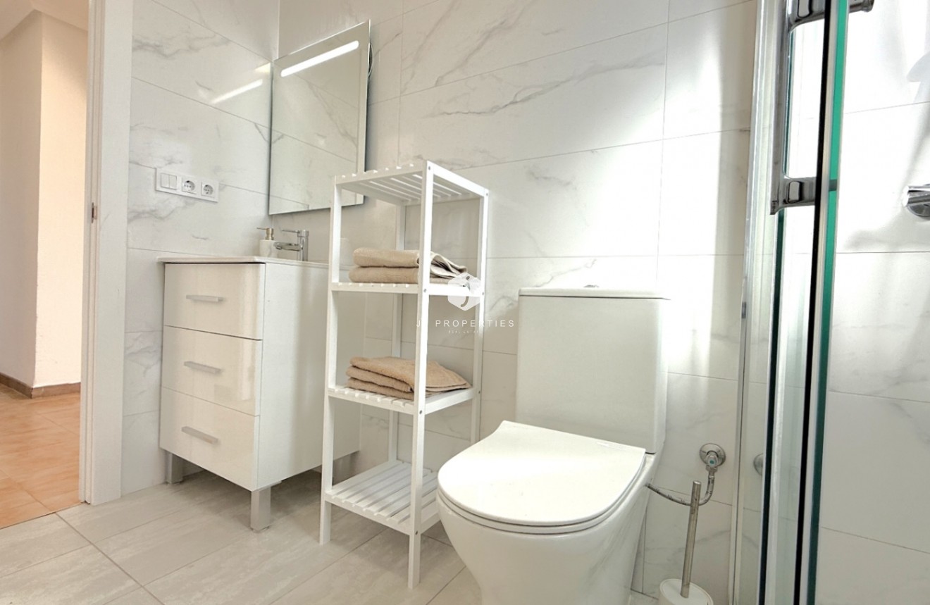 Aus zweiter Hand - Penthouse -
Torrevieja - Costa Blanca