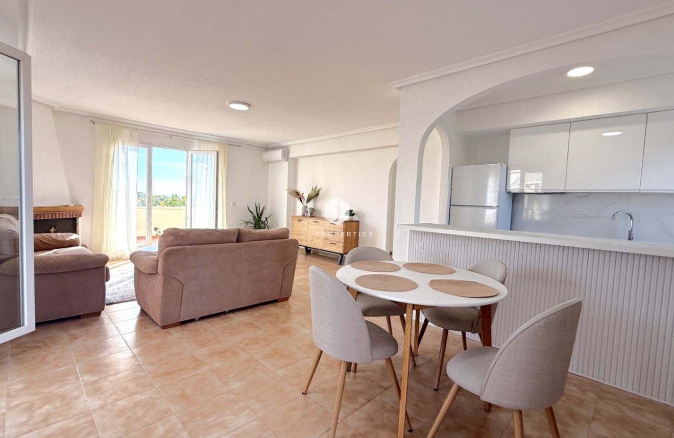 Aus zweiter Hand - Penthouse -
Torrevieja - Costa Blanca