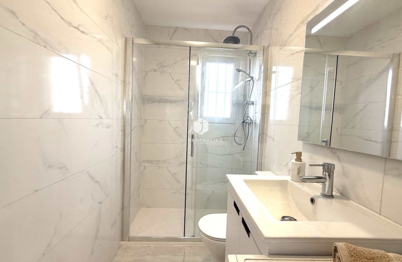 Aus zweiter Hand - Penthouse -
Torrevieja - Costa Blanca