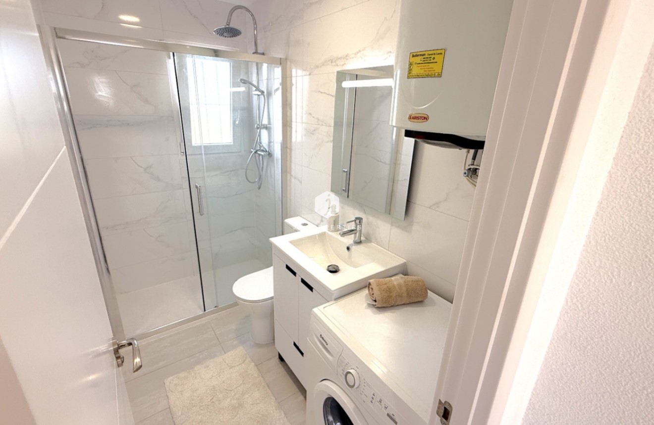 Aus zweiter Hand - Penthouse -
Torrevieja - Costa Blanca