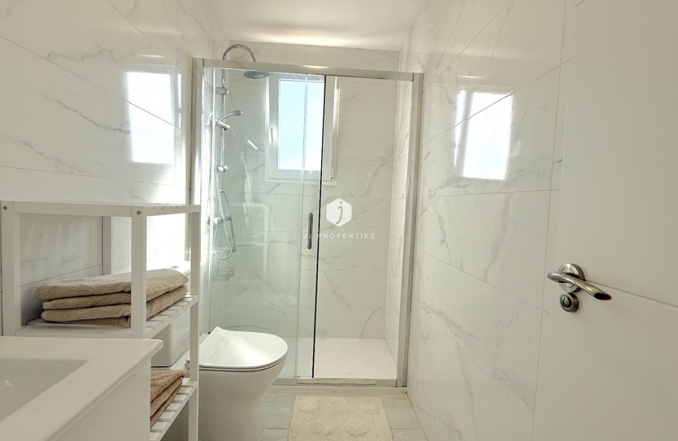 Aus zweiter Hand - Penthouse -
Torrevieja - Costa Blanca