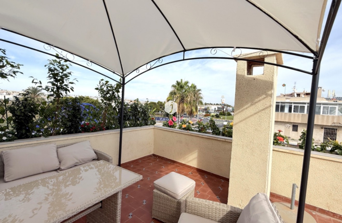 Aus zweiter Hand - Penthouse -
Torrevieja - Costa Blanca
