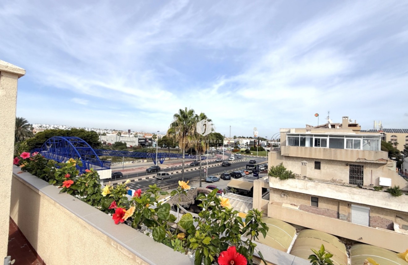 Aus zweiter Hand - Penthouse -
Torrevieja - Costa Blanca