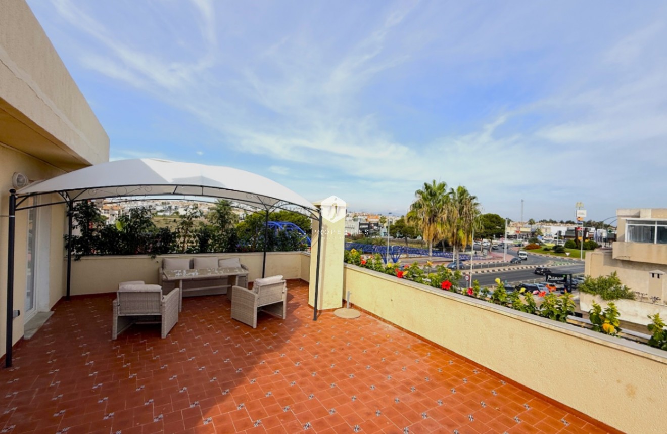Aus zweiter Hand - Penthouse -
Torrevieja - Costa Blanca