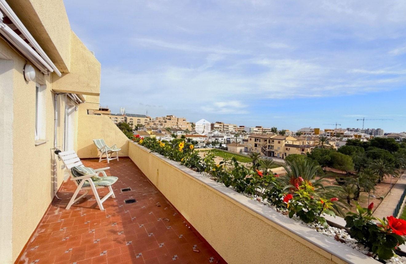 Aus zweiter Hand - Penthouse -
Torrevieja - Costa Blanca