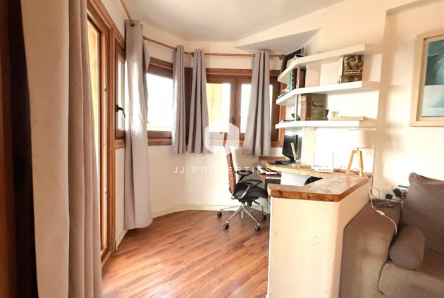 Resale - Apartment / flat -
Torrevieja - Costa Blanca