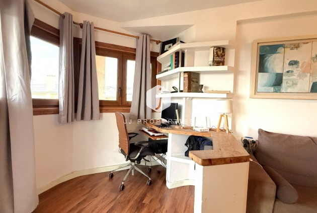 Resale - Apartment / flat -
Torrevieja - Costa Blanca