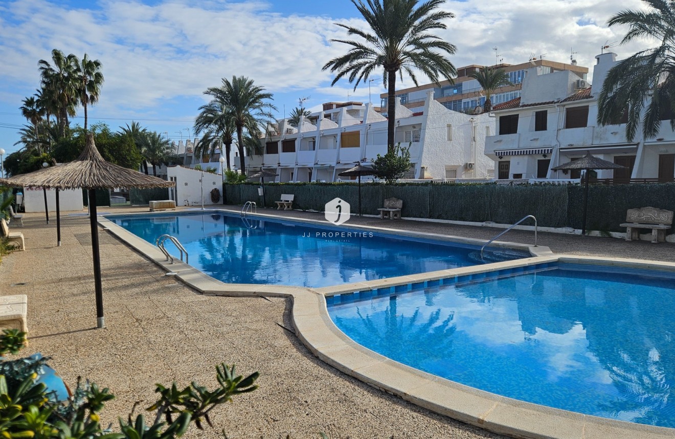 Resale - Apartment / flat -
Torrevieja - Costa Blanca