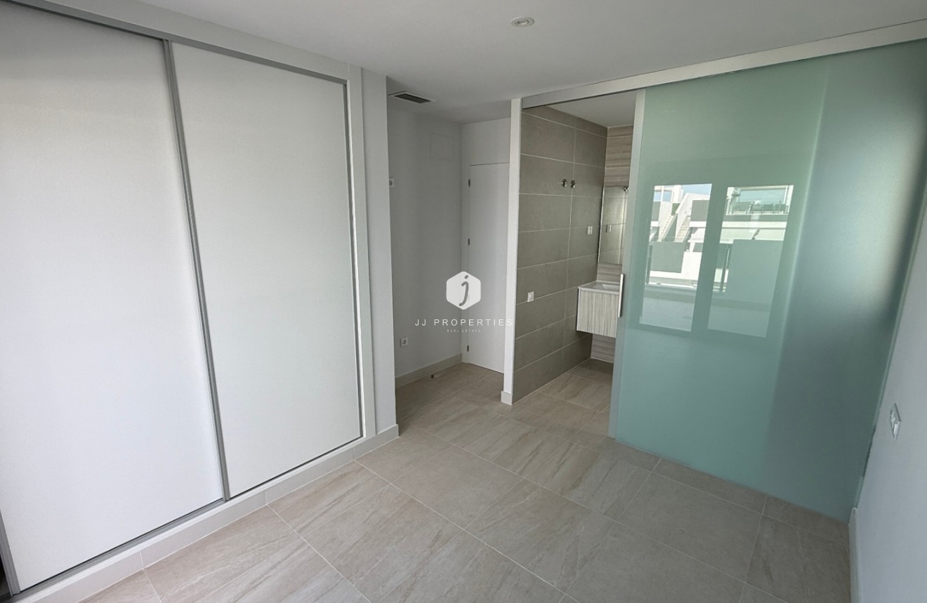 Resale - Apartment / flat -
Torrevieja - Costa Blanca