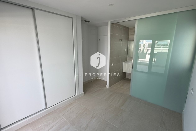 Resale - Apartment / flat -
Torrevieja - Costa Blanca