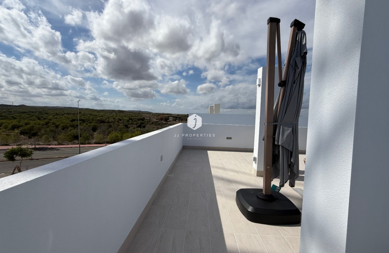 Resale - Apartment / flat -
Torrevieja - Costa Blanca