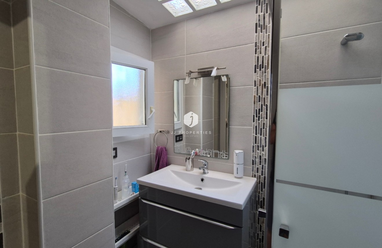 Aus zweiter Hand - Chalet -
Torrevieja - Costa Blanca