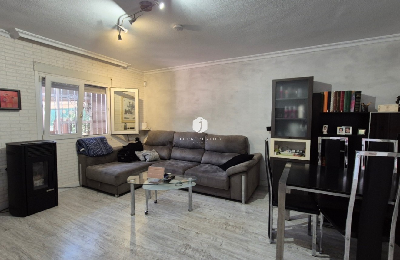 Aus zweiter Hand - Chalet -
Torrevieja - Costa Blanca