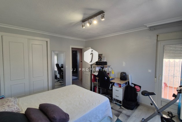 Aus zweiter Hand - Chalet -
Torrevieja - Costa Blanca