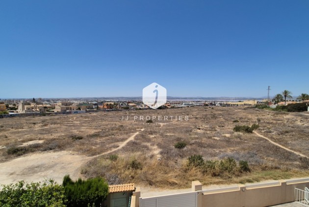 Aus zweiter Hand - Chalet -
Torrevieja - Costa Blanca