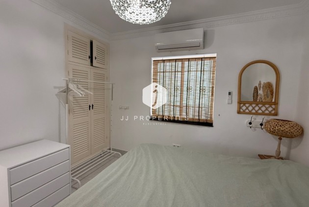 D'occasion - Villa -
Torrevieja - Costa Blanca