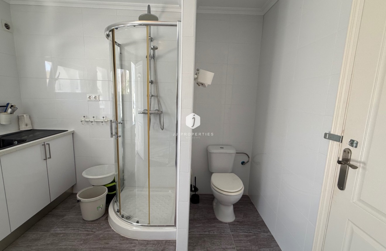 D'occasion - Villa -
Torrevieja - Costa Blanca