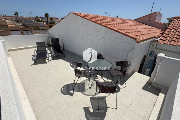 D'occasion - Villa -
Torrevieja - Costa Blanca