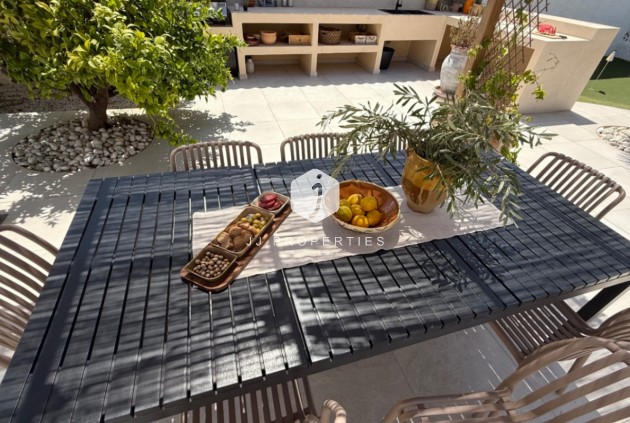 D'occasion - Villa -
Torrevieja - Costa Blanca