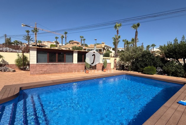 D'occasion - Villa -
Torrevieja - Costa Blanca