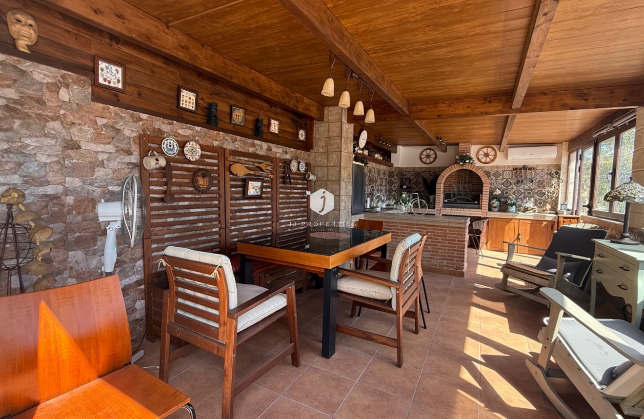 D'occasion - Villa -
Torrevieja - Costa Blanca