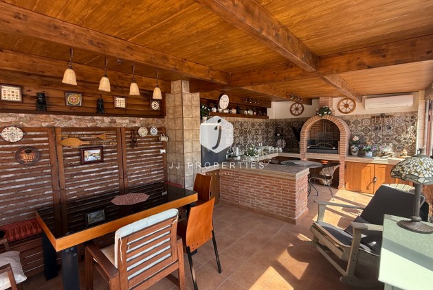 D'occasion - Villa -
Torrevieja - Costa Blanca