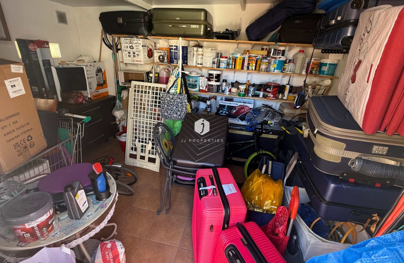 D'occasion - Villa -
Torrevieja - Costa Blanca