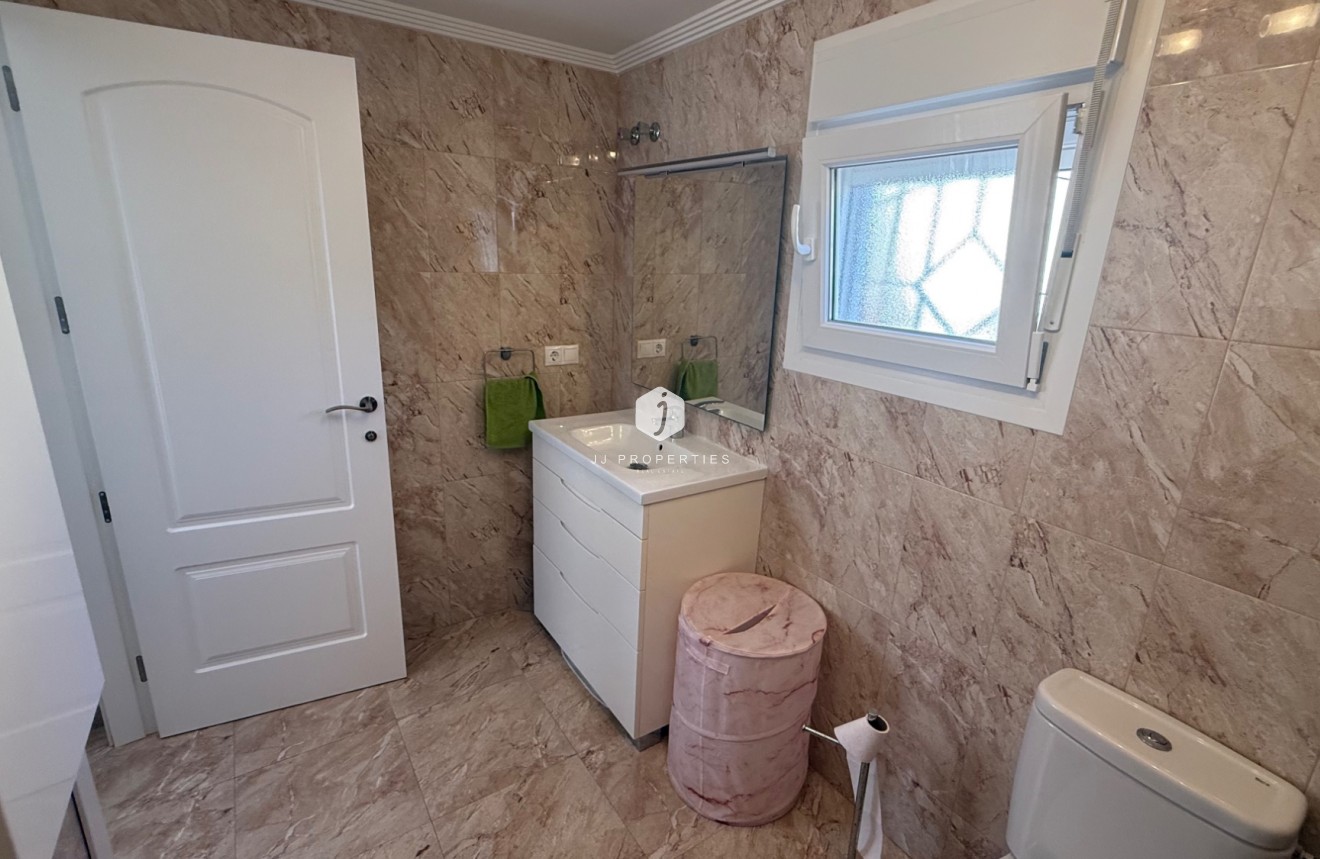 D'occasion - Villa -
Torrevieja - Costa Blanca