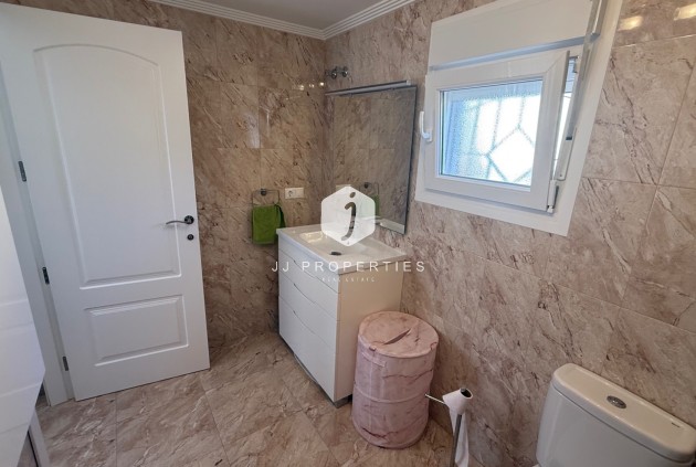 D'occasion - Villa -
Torrevieja - Costa Blanca