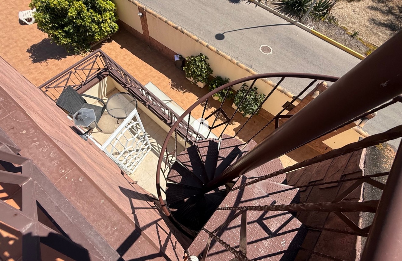 D'occasion - Villa -
Torrevieja - Costa Blanca