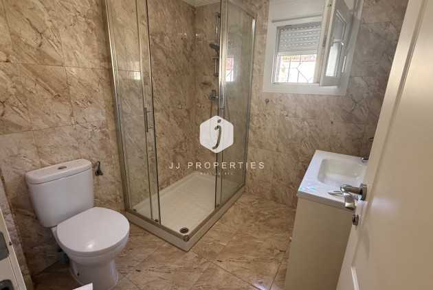 D'occasion - Villa -
Torrevieja - Costa Blanca