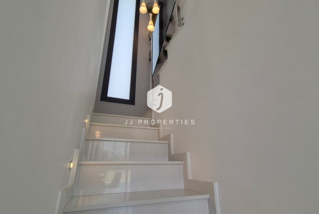 Tweedehands - Villa -
Torrevieja - Costa Blanca