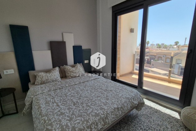 Tweedehands - Villa -
Torrevieja - Costa Blanca