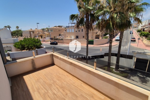 Tweedehands - Villa -
Torrevieja - Costa Blanca