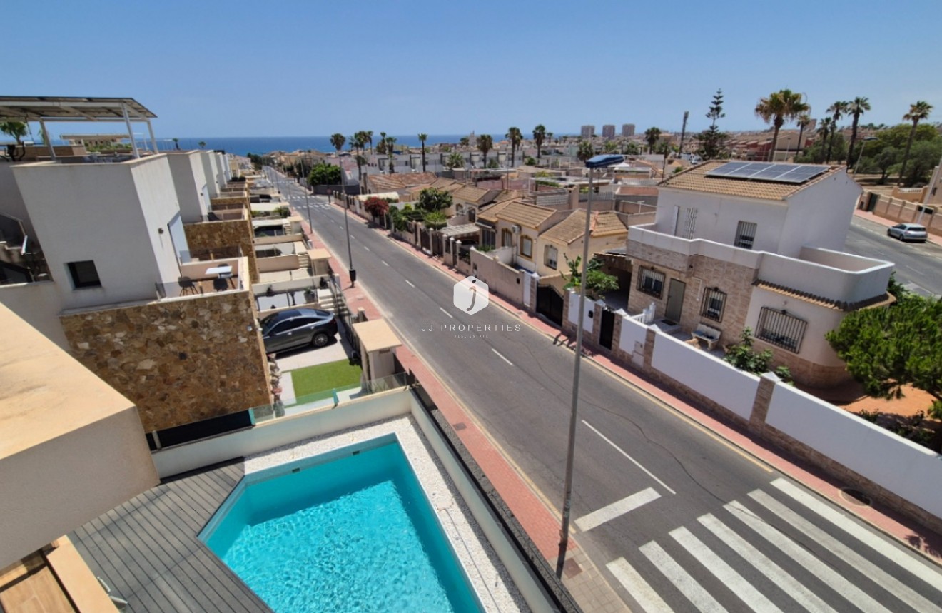 Tweedehands - Villa -
Torrevieja - Costa Blanca